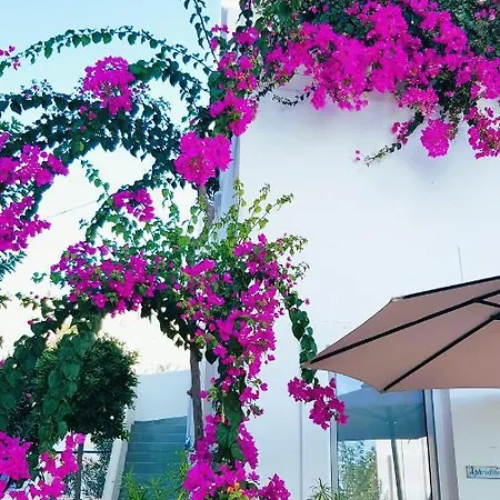 Haraki Mare Studios Beach Front Buitenkant foto